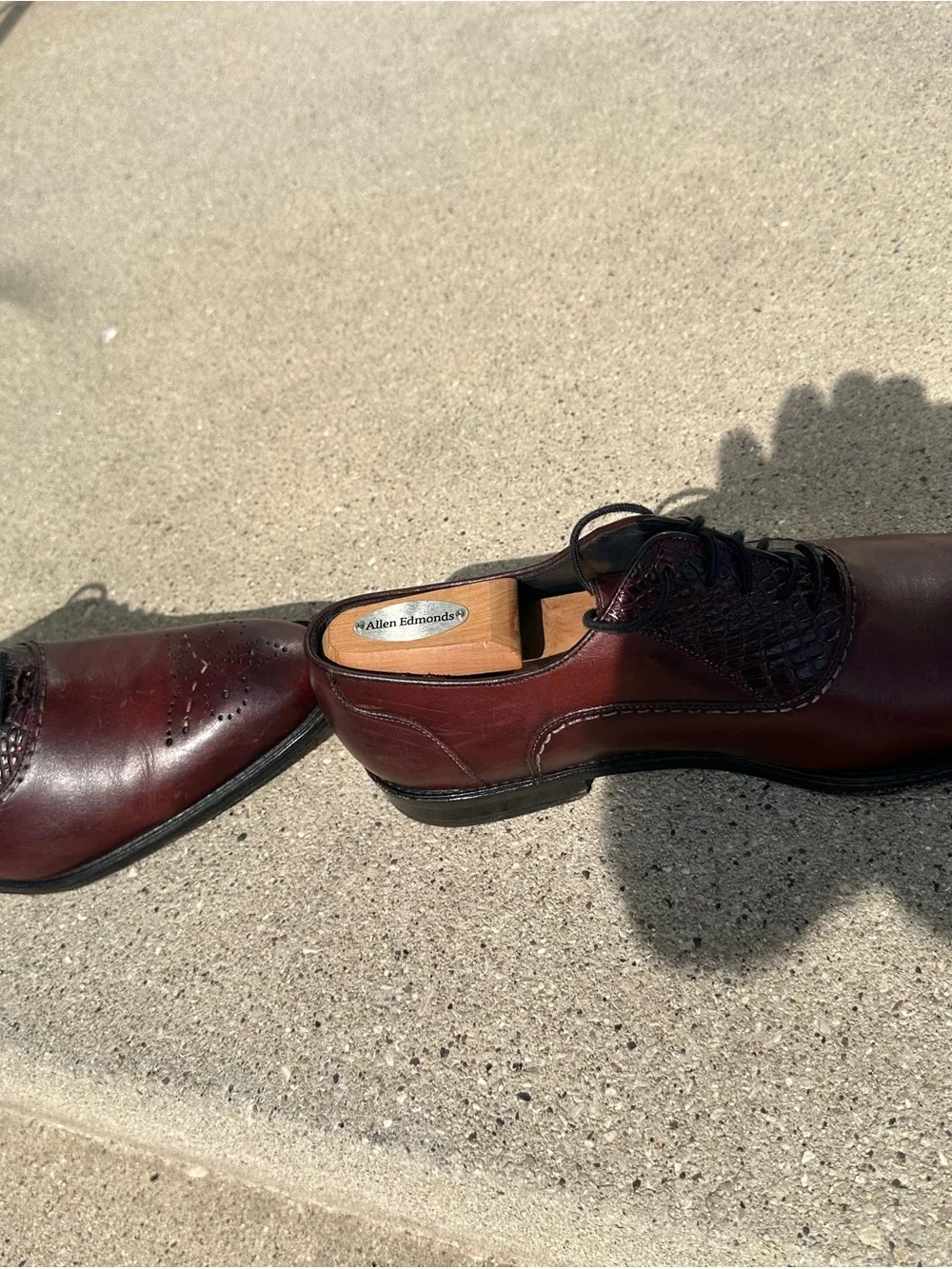 Genuine Alligator trim! Men's Burgundy Leather Oxford with Brogue Detailing